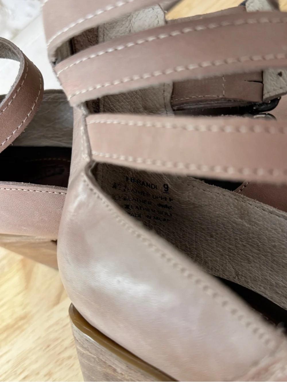 Freebird Randi Blush Leather Triple Buckle Block Heel Pumps Size 9 Indie Boho
